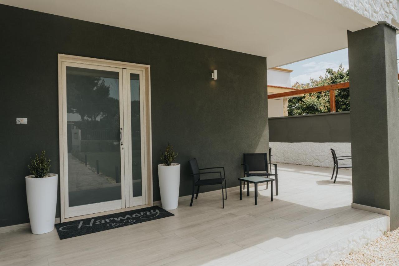 Harmony Guest House Leporano Luaran gambar